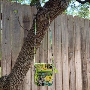 Vera Bradley Mini Hipster in Limes Up 💚